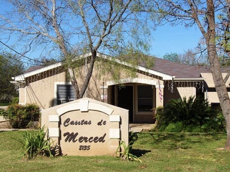 Casitas de Merced in Somerset, Texas